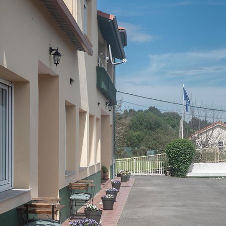 Apartamentos Turisticos La Flor Muros de Nalón Екстериор снимка